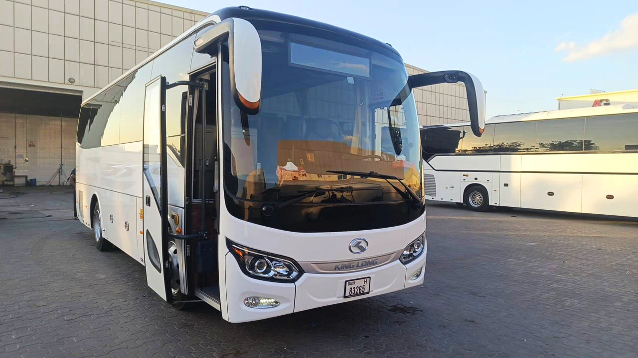 50 seater bus